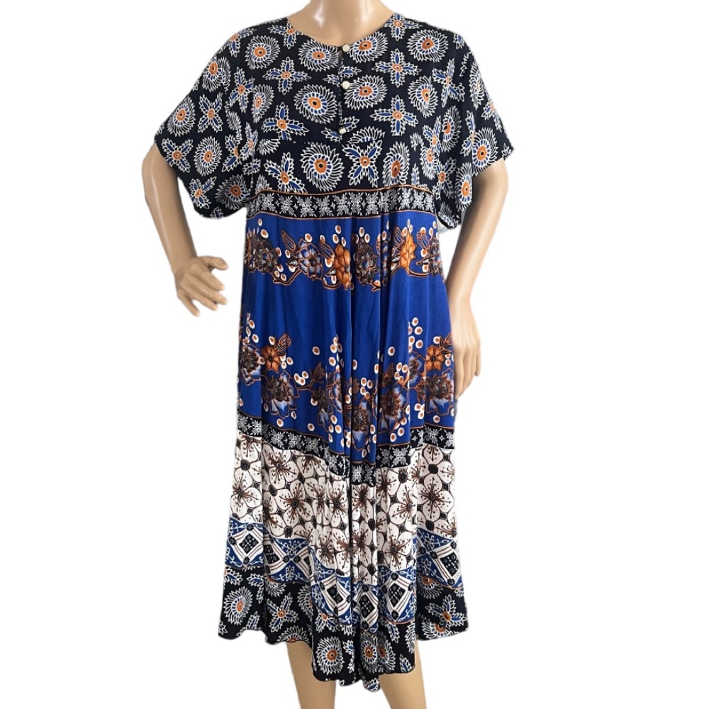 SARI BUSANA Batik Women’s Petite Printed Dress